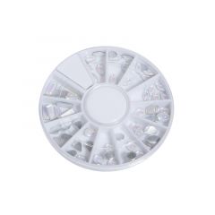 Перламутровый жемчуг в ассортименте в карусели