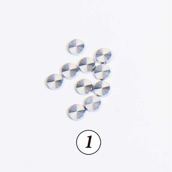 Металлические клепки в ассортименте